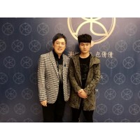 游鴻明經(jīng)紀人聯(lián)系張豪